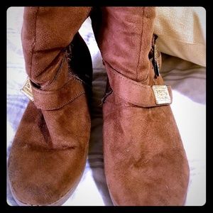 Girls Michael Kors zip up boots